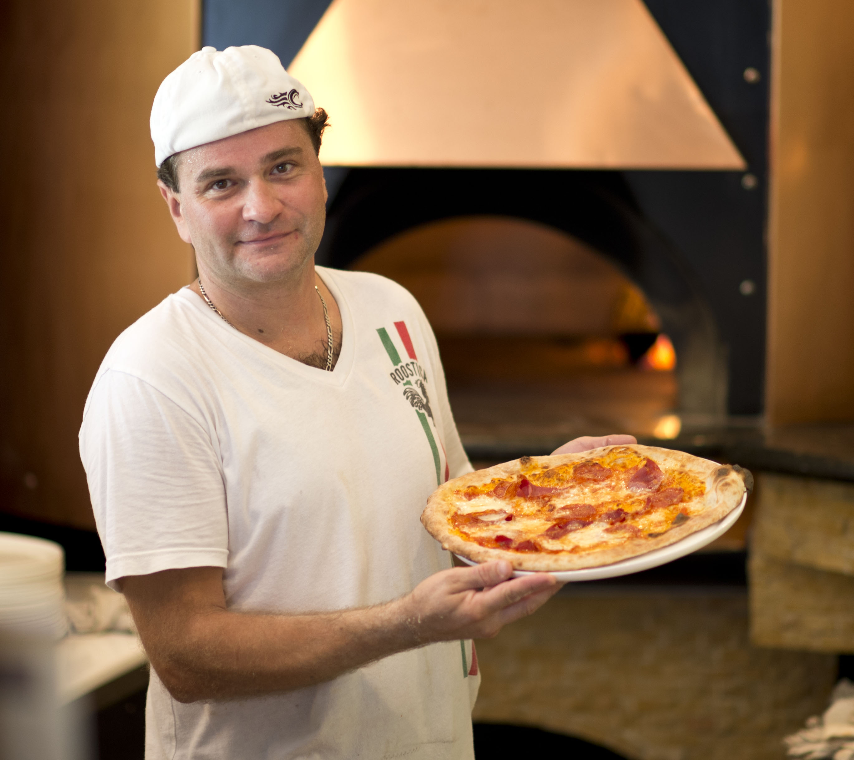 человек который делает тесто для пиццы фото 74